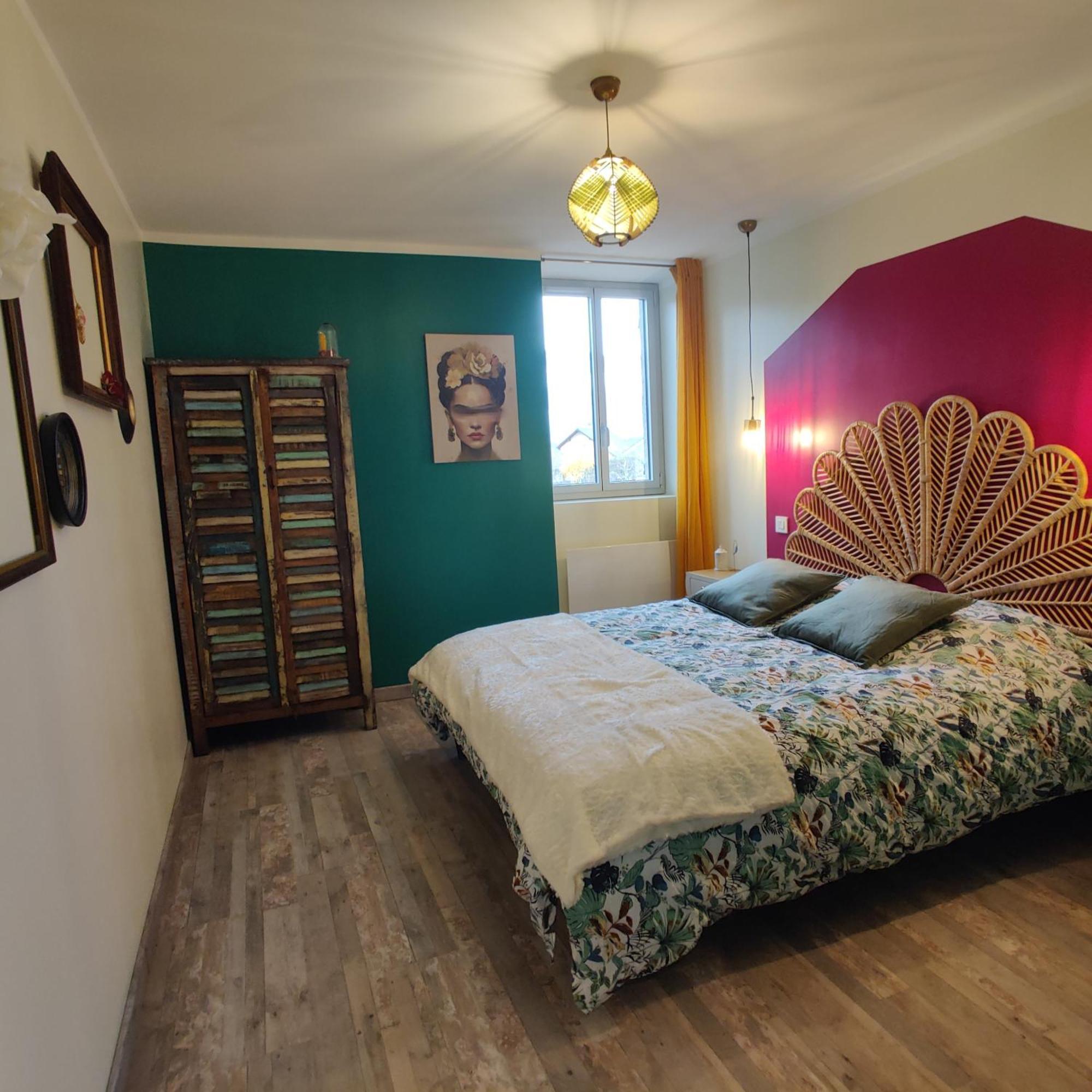 Au Coin Du Chemin Hotel Chambery Ruang foto